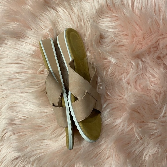 Chaps Olessia Pink Wedge Sandals - Picture 2 of 4